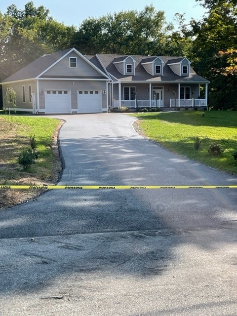 Building photograph for 93 CRANE HOLLOW RD